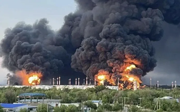Ukraine đang rơi vào tình trạng cạn kiệt ngân sách nghiêm trọng do cuộc chiến tiêu hao kéo dài (Ảnh: t.me/Tsaplienko) Ukraine đang rơi vào tình trạng cạn kiệt ngân sách nghiêm trọng do cuộc chiến tiêu hao kéo dài (Ảnh: t.me/Tsaplienko)
