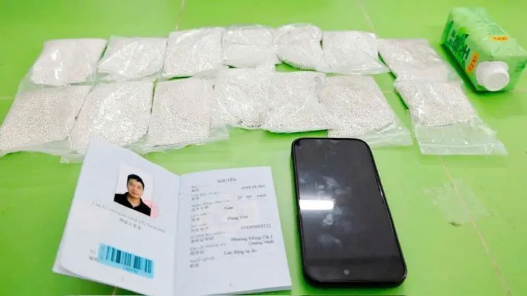 Quảng Ninh: Bắt vụ vận chuyển trái phép 8kg bạc - Ảnh 1.