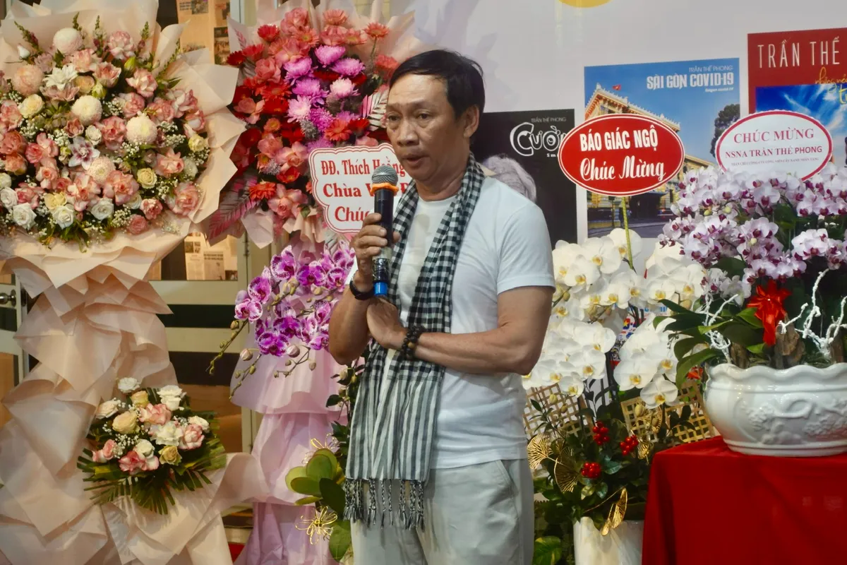 Hành trình 25 năm kể chuyện bằng tình yêu thương qua những bức ảnh nghệ thuật - Ảnh 2.