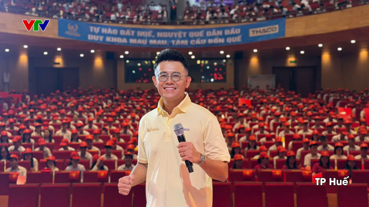 Các điểm cầu 'rực lửa' cổ vũ 4 nhà leo núi Chung kết Olympia 2025 - Ảnh 11.