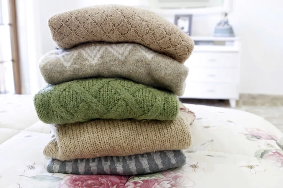 Giặt áo len thế nào để luôn bền đẹp?- Ảnh 2.