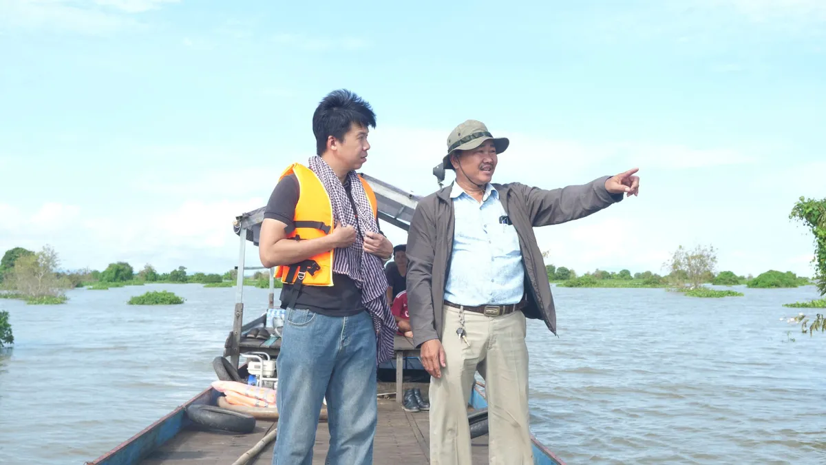 Hành trình ngược dòng nước của đoàn phim ký sự "Theo dấu cá linh" - Ảnh 4.