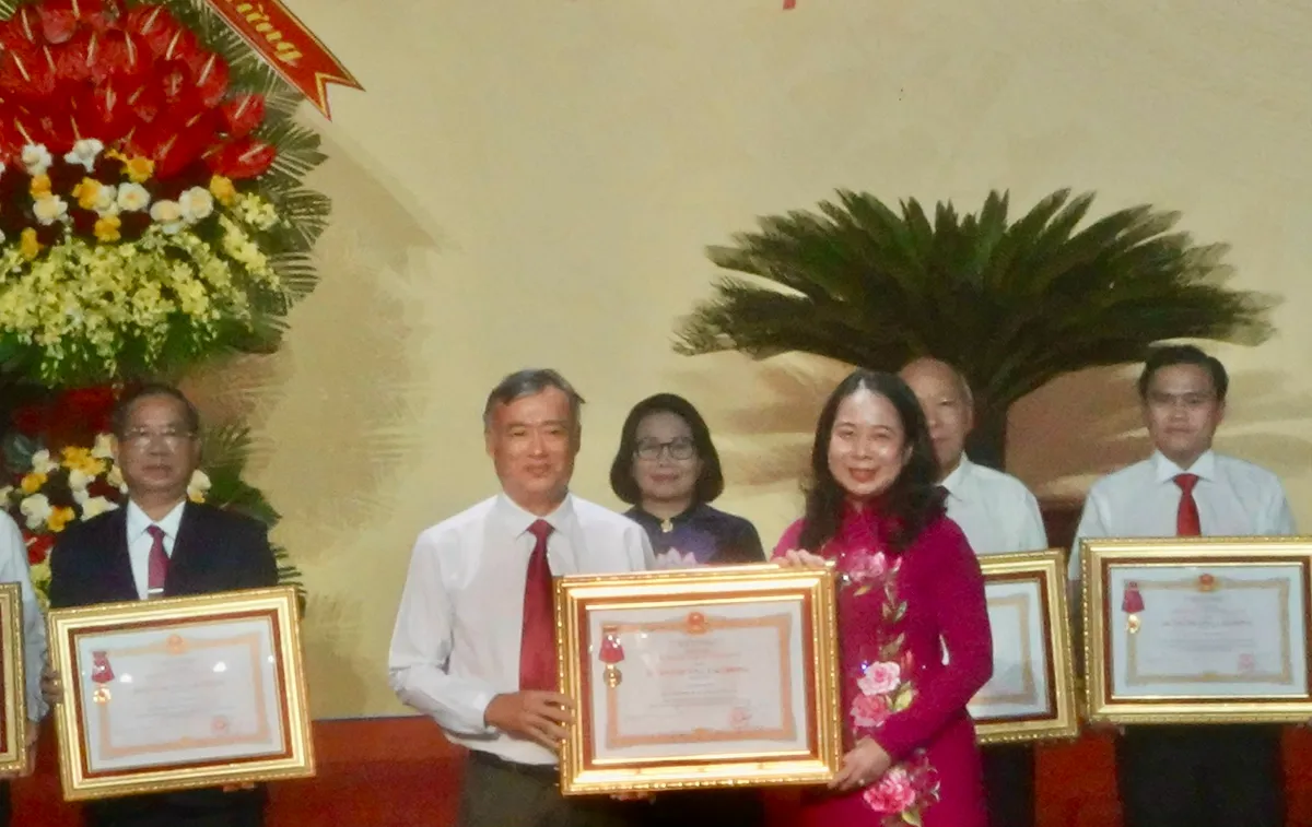 TP Hồ Chí Minh tuyên dương 478 gương điển hình thi đua yêu nước - Ảnh 5.