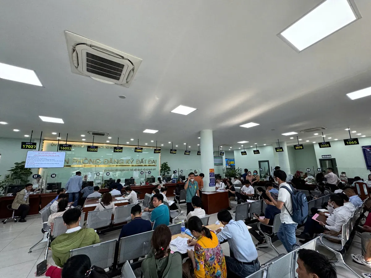 Kiến nghị giữ nguyên mô hình 703 chi nhánh văn phòng đăng ký đất đai- Ảnh 1.