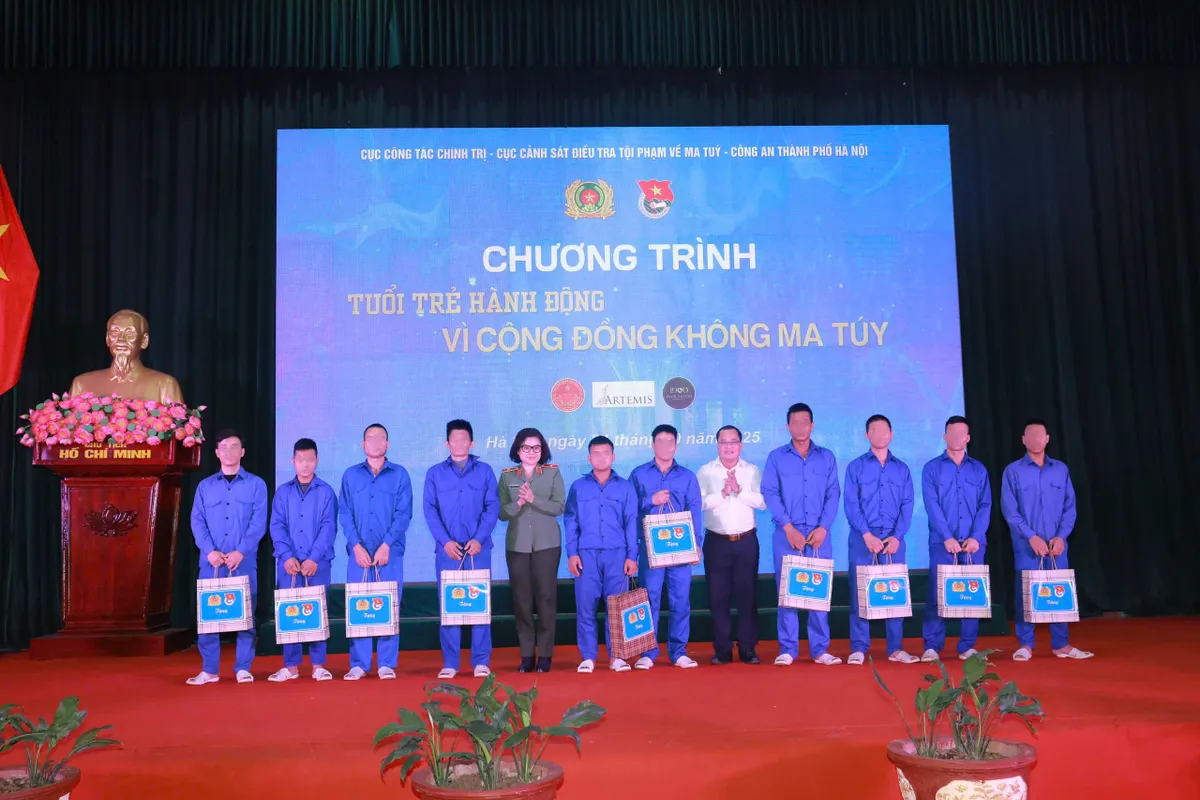 Tuổi trẻ Công an Nhân dân đồng hành cùng các cơ sở cai nghiện ma túy toàn quốc - Ảnh 1.