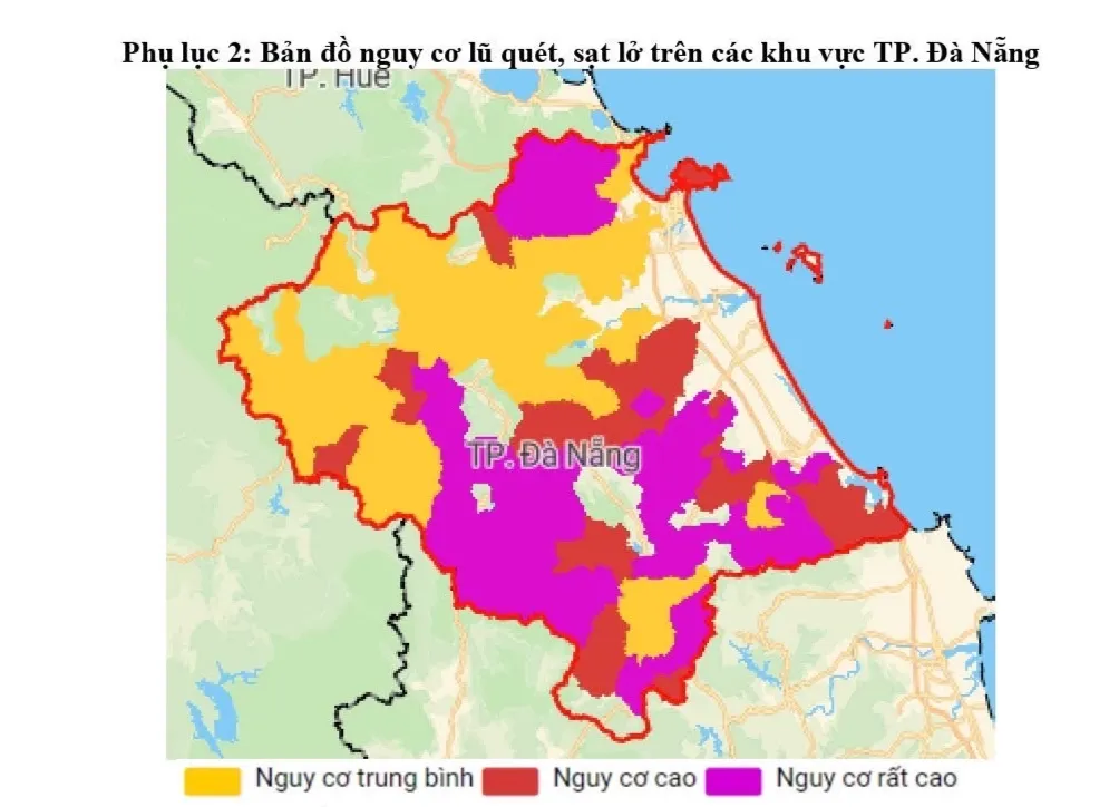 Nước sông ở Đà Nẵng dâng cao, miền núi sạt lở nhiều nơi - Ảnh 4.
