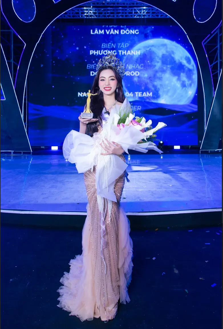 Nữ sinh ĐH C&ocirc;ng nghiệp TP. Hồ Ch&iacute; Minh Ho&agrave;ng Ngọc Như đăng quang Hoa hậu Sinh vi&ecirc;n Việt Nam 2025 - Ảnh 5.