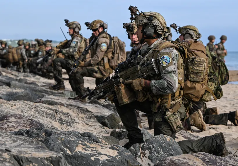 Slovakia sẽ không tham gia chương trình hỗ trợ quân sự cho Ukraine của EU  - Ảnh 1.