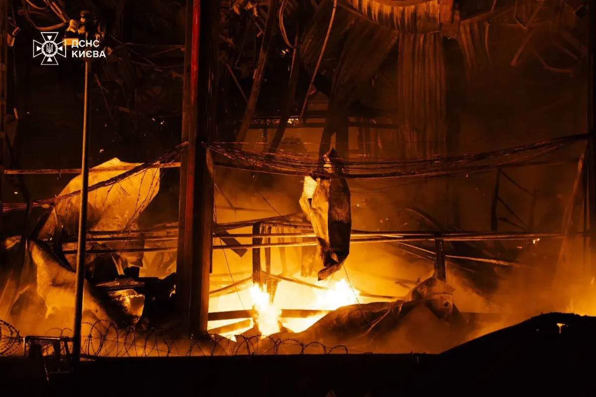 Tổng thống Zelensky tiết lộ số lượng tên lửa đạn đạo của Nga tấn công Ukraine trong năm 2025- Ảnh 1. Tổng thống Zelensky tiết lộ số lượng tên lửa đạn đạo của Nga tấn công Ukraine trong năm 2025- Ảnh 1.