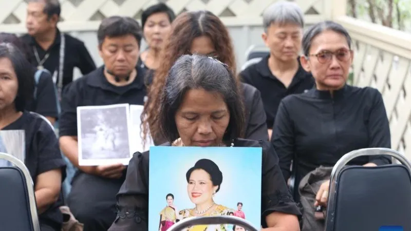 Đien chia buồn Hoàng Thái hậu Thái Lan từ trần - Ảnh 1.