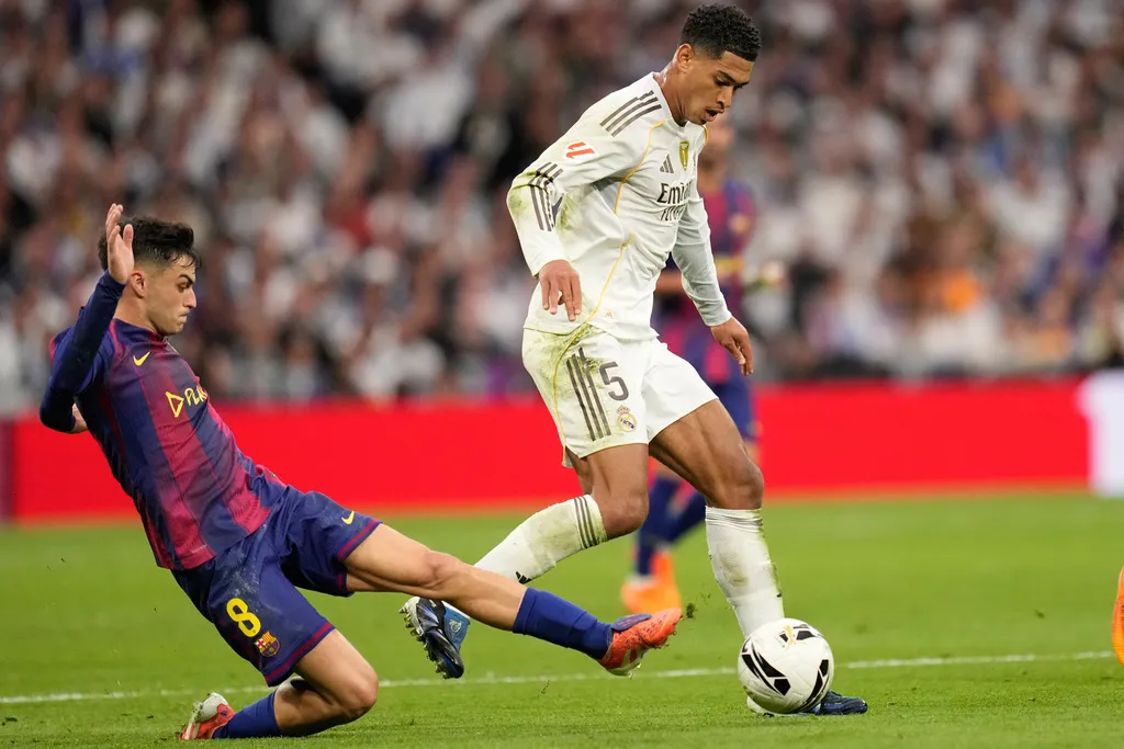 Bộ đôi Mbappe - Bellingham lập công, Real Madrid hạ Barca trong trận Siêu kinh điển- Ảnh 1.