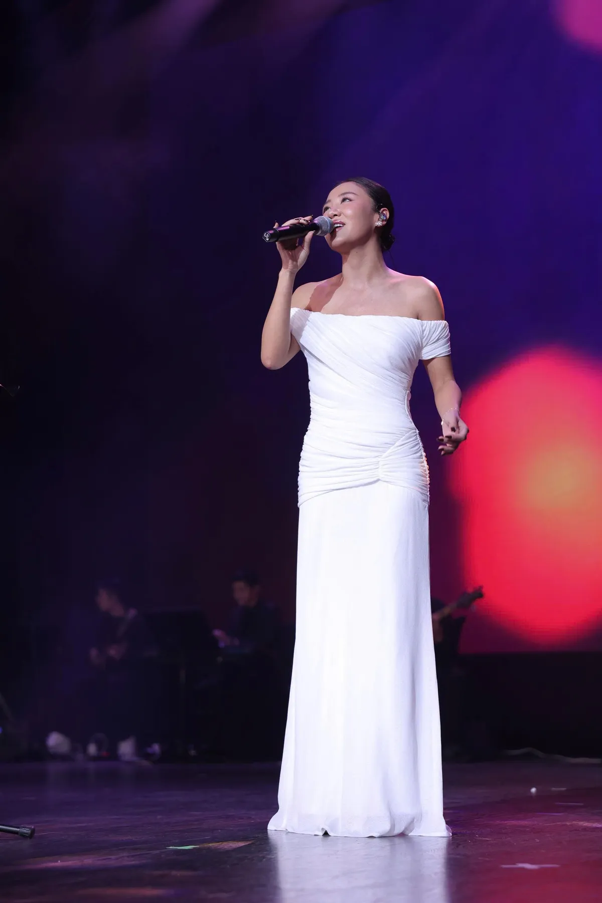 Ấn tượng đêm nhạc khép lại Lễ hội Khinh khí cầu và Nghệ thuật Lâm Đồng 2025 - Ảnh 3.