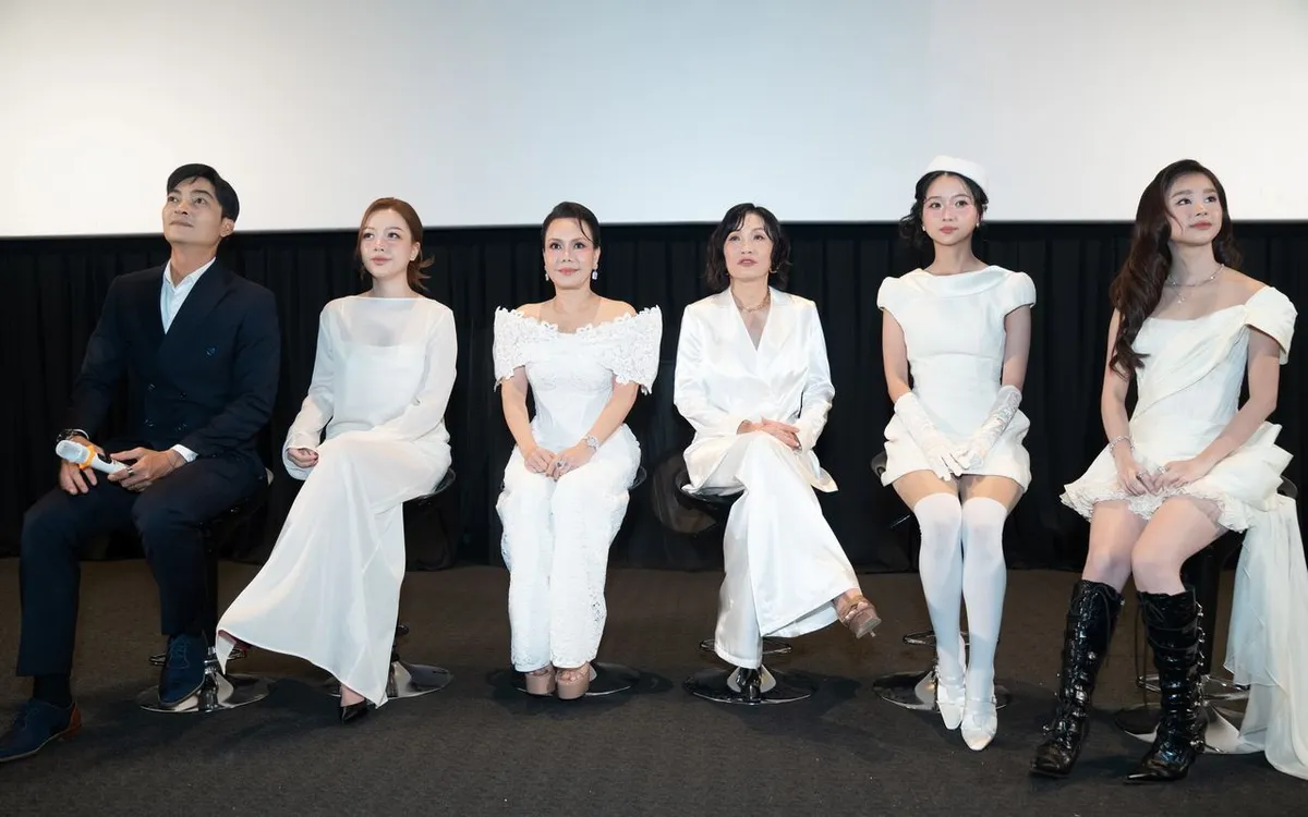 Khương Ngọc và các nữ nghệ sĩ tham gia phim Cục vàng của ngoại