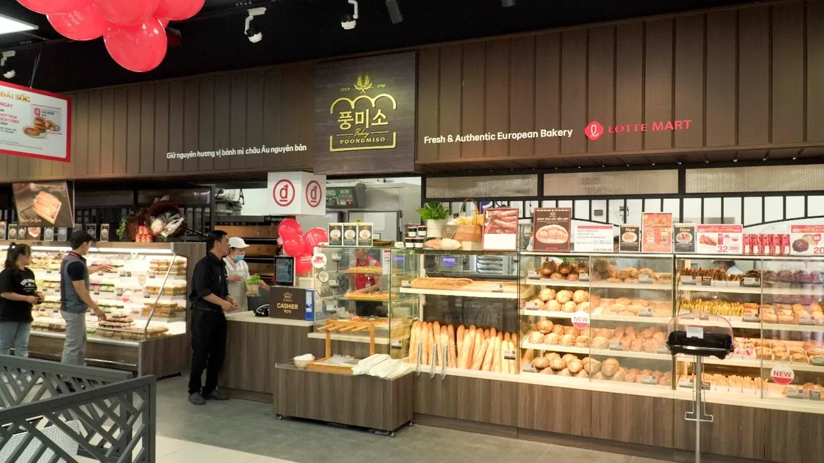 LOTTE MART Phan Thiết t&aacute;i xuất với m&ocirc; h&igrave;nh si&ecirc;u thị kiểu mẫu mới - Ảnh 3.