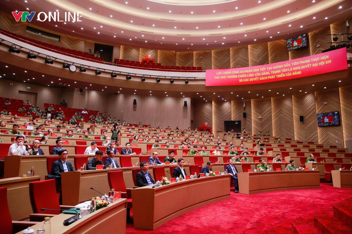 Lực lượng Công an nhân dân tiến tới chuyển đổi số toàn diện trong giai đoạn 2025 – 2030 - Ảnh 2.