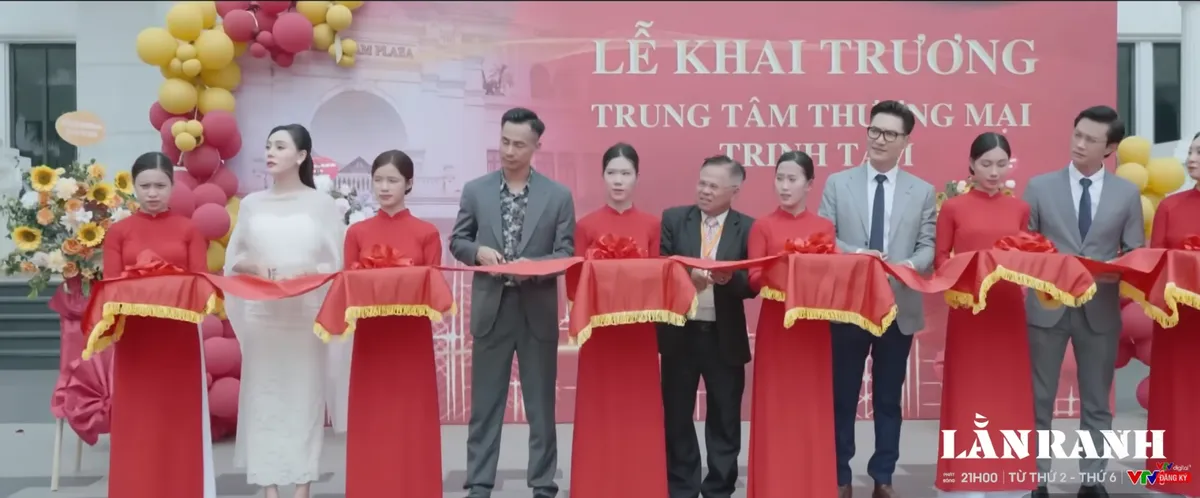 Lằn ranh - Tập 1: Ông Sách đe vợ vì nghe lời ong tiếng ve - Ảnh 5.