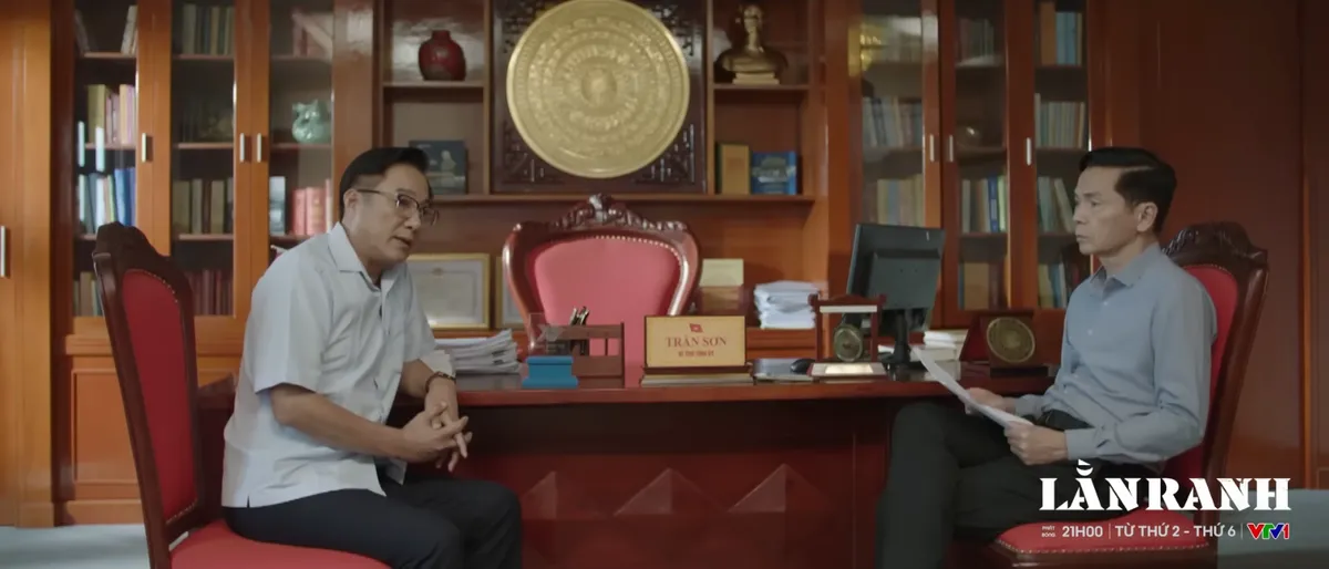 Lằn ranh - Tập 1: Ông Sách đe vợ vì nghe lời ong tiếng ve - Ảnh 6.