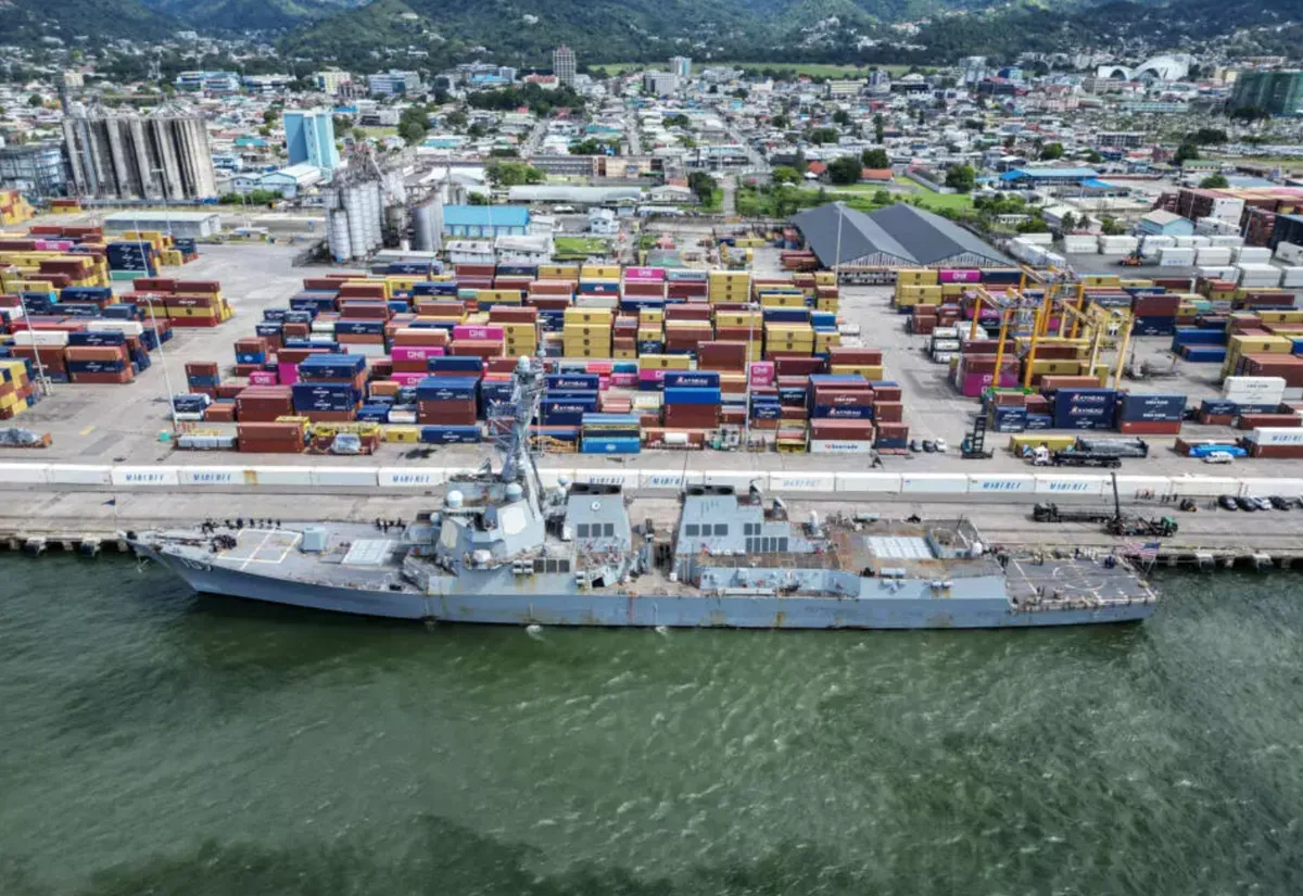 Venezuela coi sự hiện diện của tàu chiến Mỹ gần lãnh hải là hành động “khiêu khích nguy hiểm”- Ảnh 1. Venezuela coi sự hiện diện của tàu chiến Mỹ gần lãnh hải là hành động “khiêu khích nguy hiểm”- Ảnh 1.