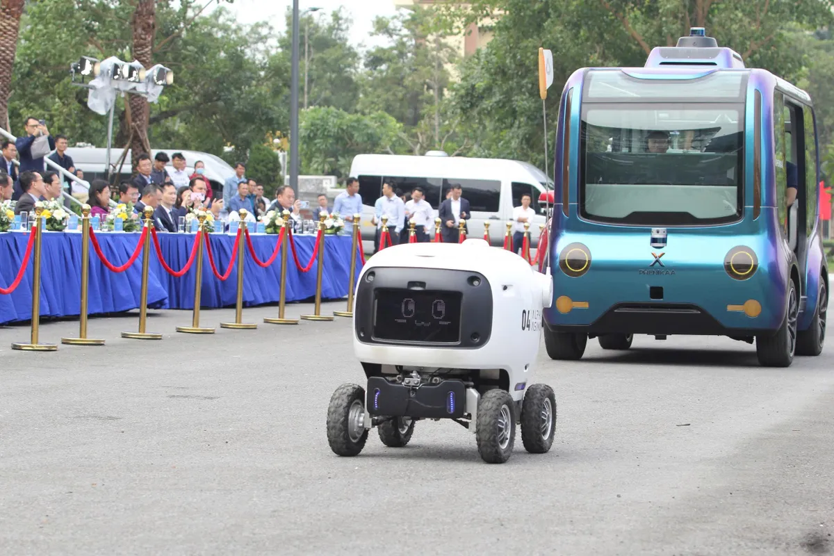 Ấn tượng màn trình diễn công nghệ tại lễ khai mạc Tuần lễ Số Quốc tế Việt Nam 2025 - Ảnh 2.
