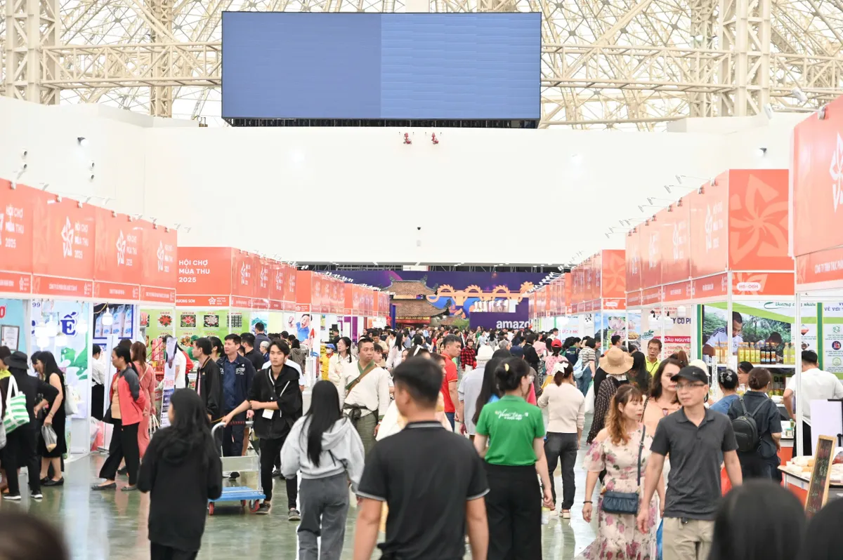 Trải nghiệm tinh hoa các vùng miền tại Hội chợ Mùa thu 2025 - Ảnh 1.