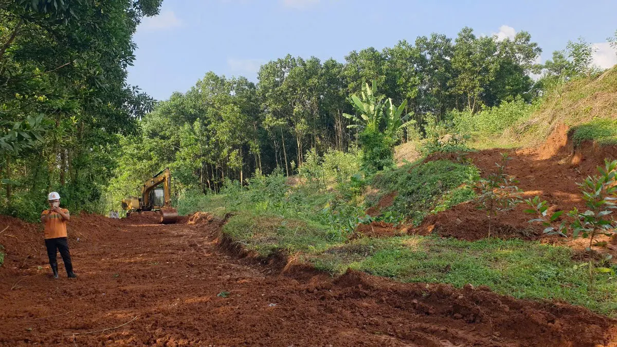 Thái Nguyên: Nguy cơ sạt lở mỏ sắt Trại Cau - Ảnh 2.