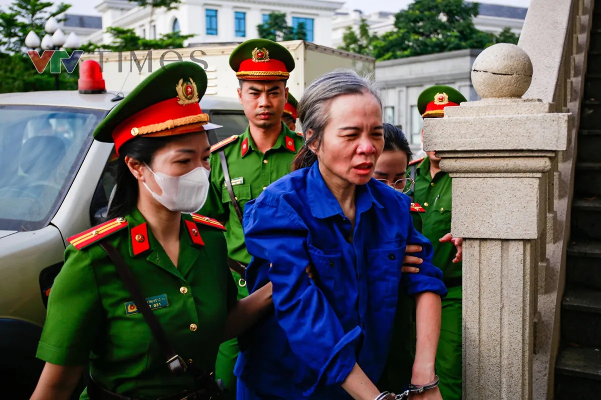 Hôm nay, 141 bị cáo hầu tòa trong vụ đánh bạc nghìn tỷ ở khách sạn Pullman Hà Nội - Ảnh 5.