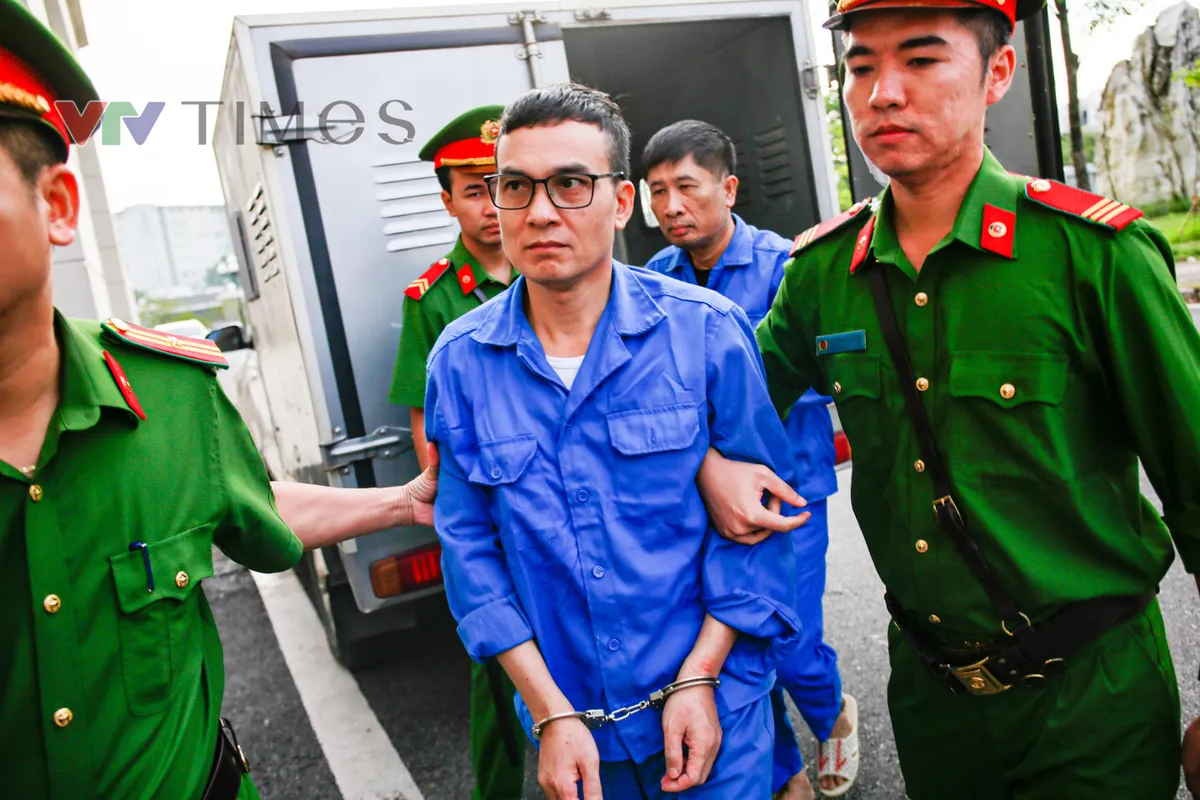 Hôm nay, 141 bị cáo hầu tòa trong vụ đánh bạc nghìn tỷ ở khách sạn Pullman Hà Nội - Ảnh 1.