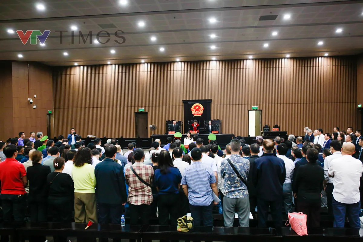 Cựu Phó chủ tịch Phú Thọ Hồ Đại Dũng bị đề nghị mức án 4 năm đến 4 năm 6 tháng tù - Ảnh 3.