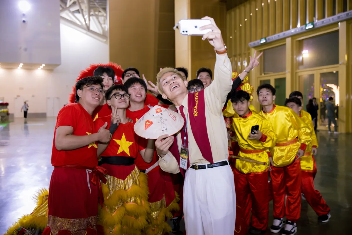 Nhiều trải nghiệm điện ảnh thú vị tại Hội chợ Mùa Thu 2025 - Ảnh 4.