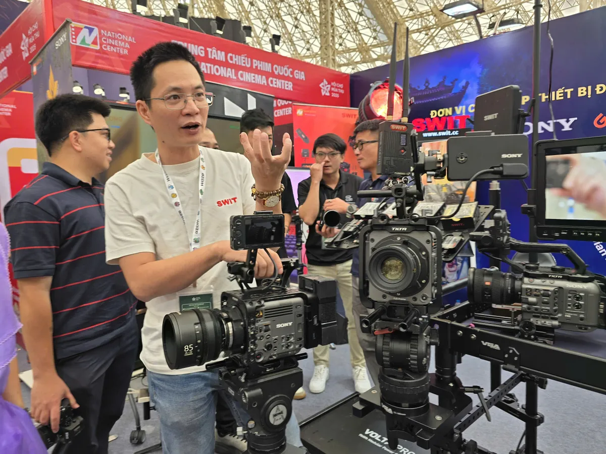 Nhiều trải nghiệm điện ảnh thú vị tại Hội chợ Mùa Thu 2025 - Ảnh 7.