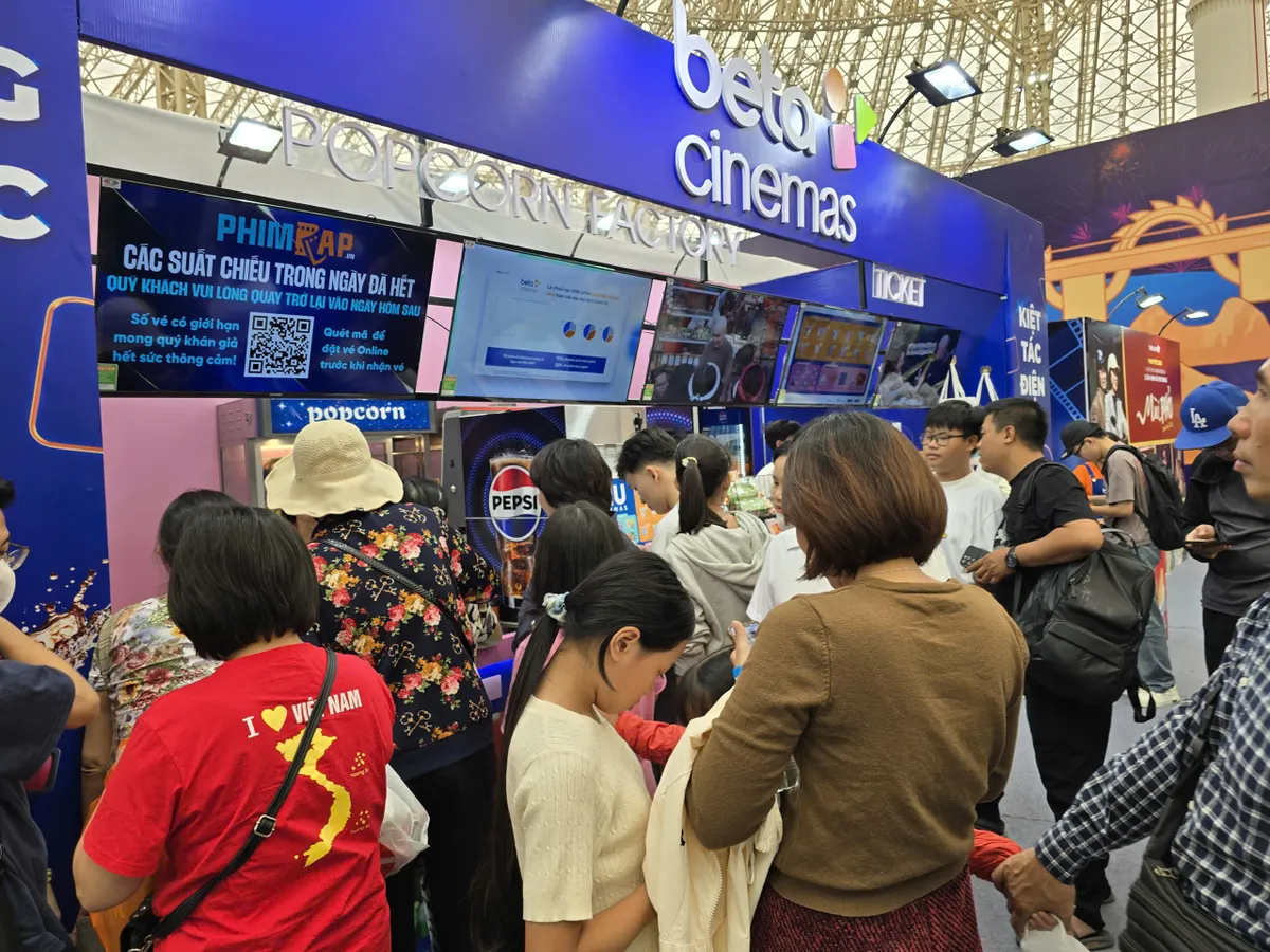 Nhiều trải nghiệm điện ảnh thú vị tại Hội chợ Mùa Thu 2025 - Ảnh 6.