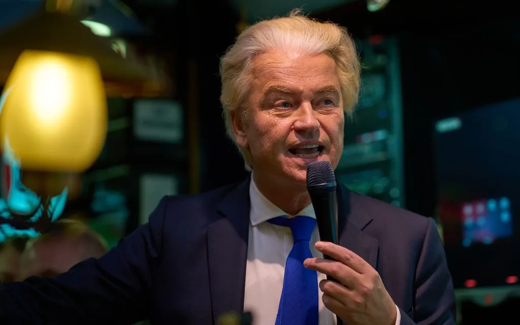 Cử tri Hà Lan chuẩn bị đi bầu quốc hội sớm- Ảnh 1.