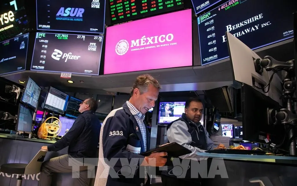 Chứng khoán Mỹ lập đỉnh mới