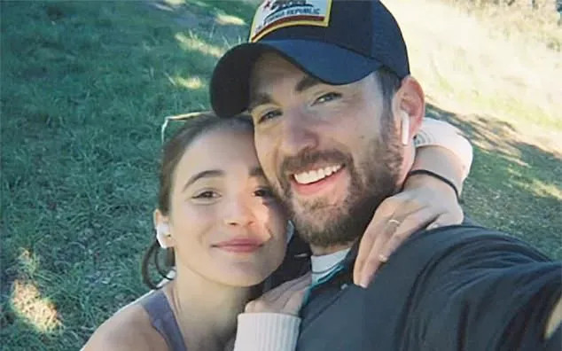 (Ảnh: Chris Evans Instagram)