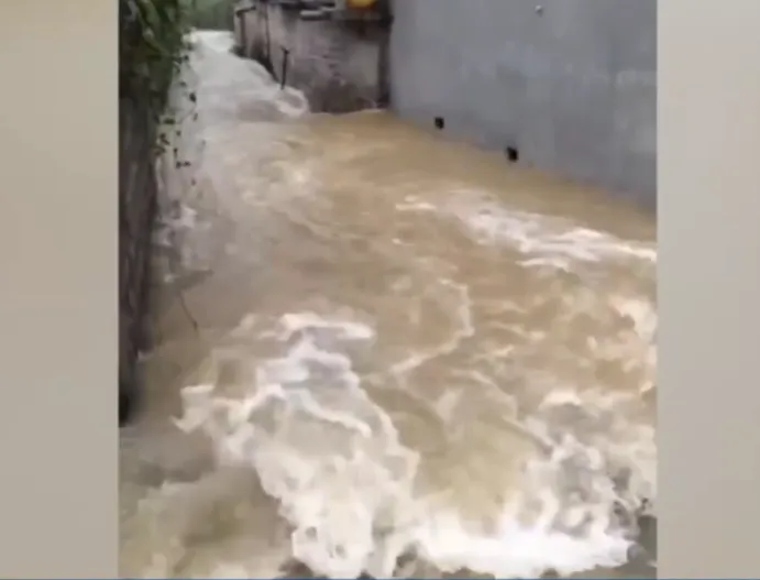 LẤN CHIẾM AO, HỒ, SUỐI TR&Agrave;N LAN - Ảnh 2.