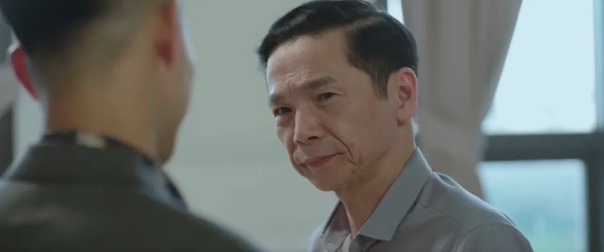 Lằn ranh - Tập 1: Triển bị nhắc vì quá gần gũi với doanh nghiệp - Ảnh 7.