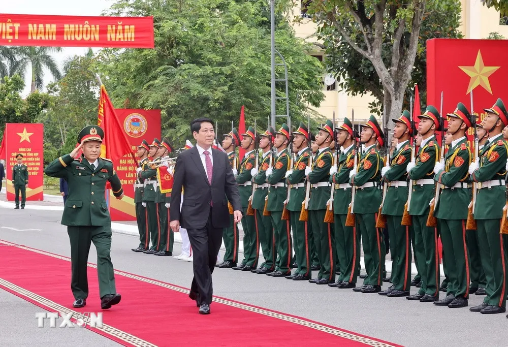 Chủ tịch nước: Xây dựng Lực lượng vũ trang Quân khu 3 cách mạng, chính quy, tinh nhuệ, hiện đại - Ảnh 1.