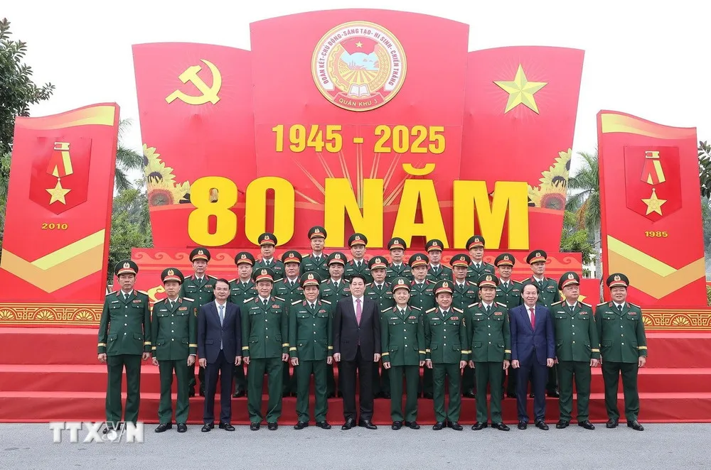 Chủ tịch nước: Xây dựng Lực lượng vũ trang Quân khu 3 cách mạng, chính quy, tinh nhuệ, hiện đại - Ảnh 5.