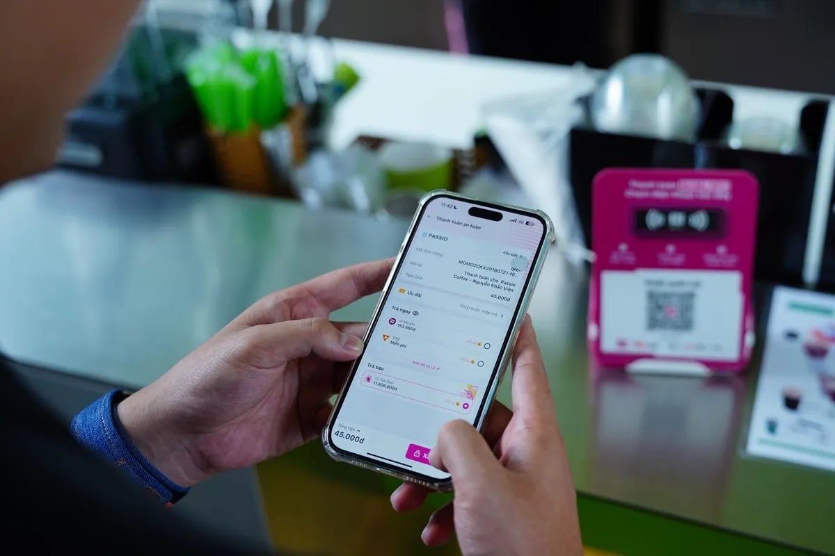 Ba ph&uacute;t mở hạn mức &ndash; Ng&acirc;n h&agrave;ng c&ugrave;ng fintech mở rộng trải nghiệm t&agrave;i ch&iacute;nh - Ảnh 1.