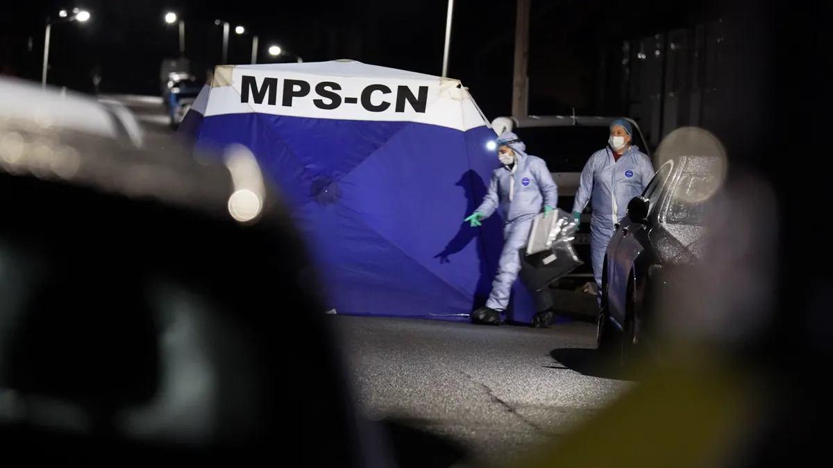 3 người bị đâm dao ở London (Anh), người đàn ông tử vong - Ảnh 1.