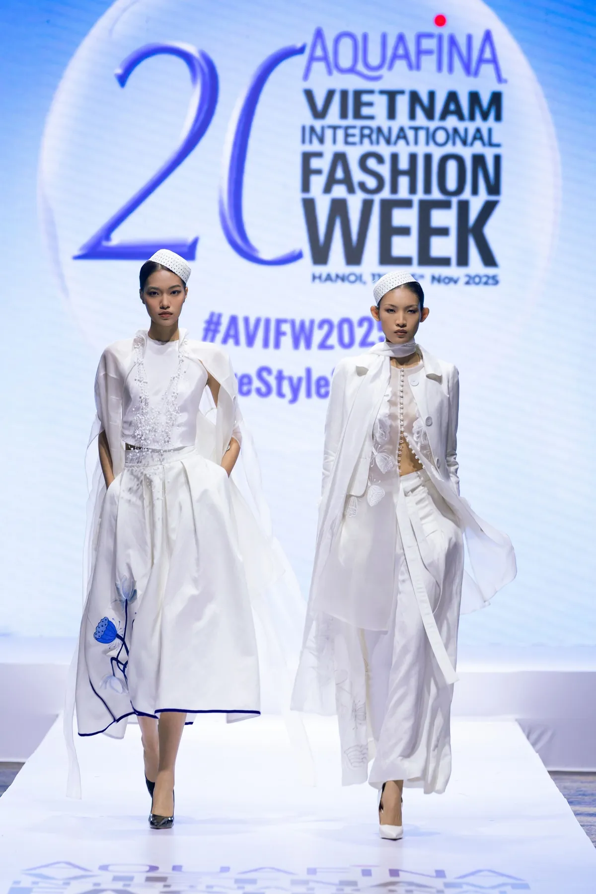 Tuần lễ Thời trang Quốc tế Việt Nam Thu Đông 2025 tôn vinh bản sắc riêng- Ảnh 2. Tuần lễ Thời trang Quốc tế Việt Nam Thu Đông 2025 tôn vinh bản sắc riêng- Ảnh 2.