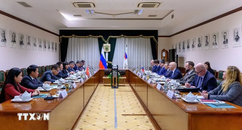 Ph&oacute; Thủ tướng Ch&iacute;nh phủ Hồ Đức Phớc thăm v&agrave; l&agrave;m việc tại Li&ecirc;n bang Nga - Ảnh 1.