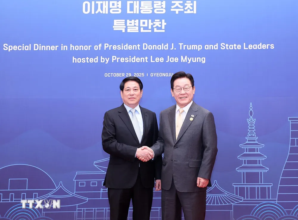 Việt Nam sẽ phối hợp chặt chẽ để phát huy thành tựu của APEC - Ảnh 1.