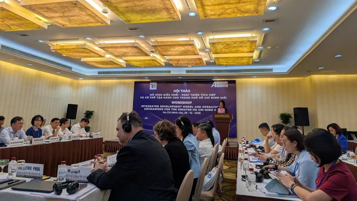 Đề xuất m&ocirc; h&igrave;nh &ldquo;si&ecirc;u đ&ocirc; thị đa cực&rdquo; cho TP Hồ Ch&iacute; Minh mới - Ảnh 1.