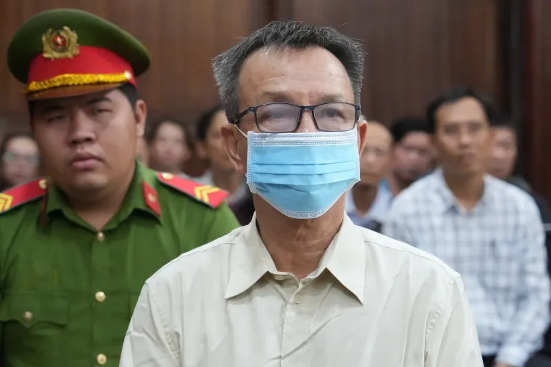 X&eacute;t xử 2 cựu tổng bi&ecirc;n tập do vi phạm quy định quản l&yacute;, sử dụng đất đai - Ảnh 2.