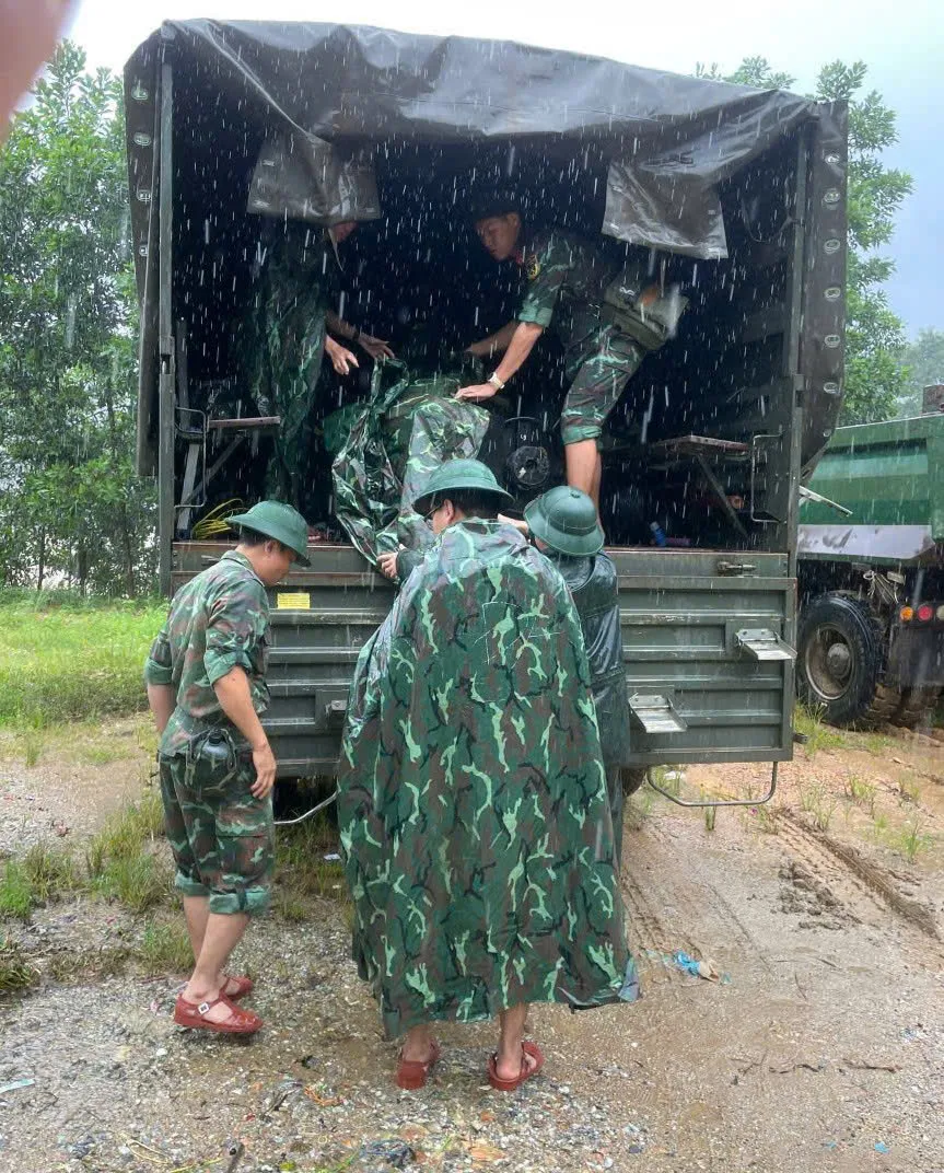 Đà Nẵng: Khôi phục mạng thông tin chỉ huy giữa vùng cô lập. - Ảnh 1.