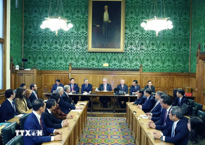 Tổng Bí thư Tô Lâm gặp Nhóm Nghị sĩ liên đảng Quốc hội Anh hữu nghị với Việt Nam - Ảnh 2.