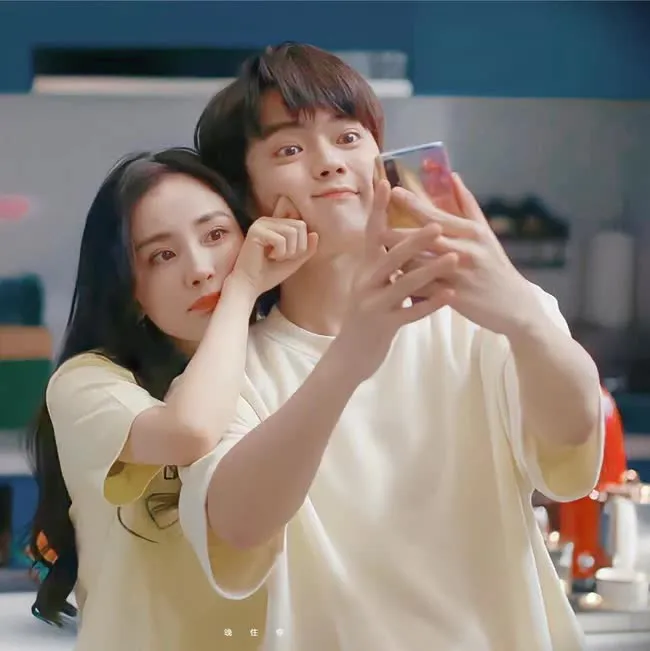 Top 6 nam nghệ sĩ điển trai luôn gây tranh cãi diễn xuất - Ảnh 4.