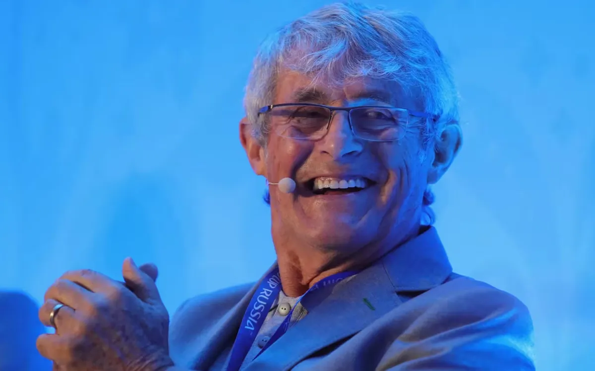 HLV huyền thoại Bora Milutinovic là cảm hứng của hình mẫu linh vật World Cup U17 - chú cú sa mạc BOMA vừa được nước chủ nhà Qatar công bố. (Ảnh: FIFA)