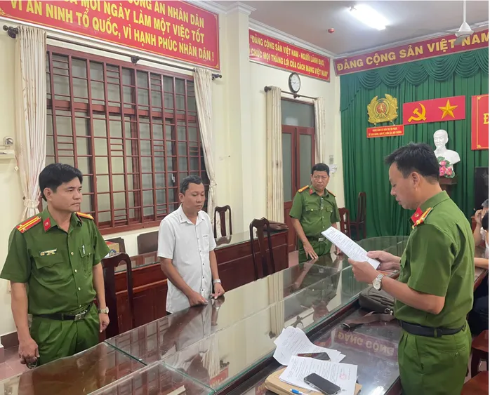 Khởi tố giám đốc công ty xây dựng lừa bán đất chiếm đoạt tiền tỷ - Ảnh 1.